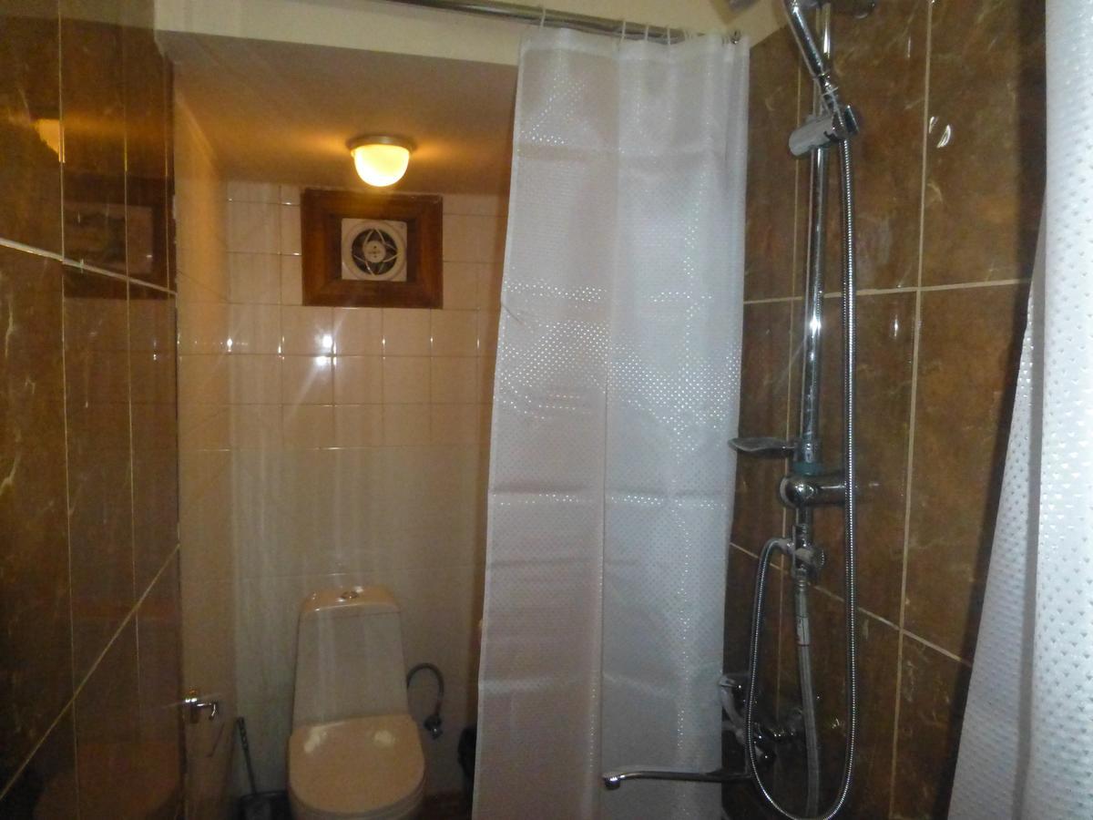 Room 1 Tbilisi Bagian luar foto