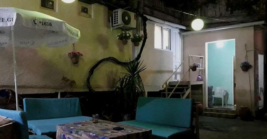 Room 1 Tbilisi Bagian luar foto